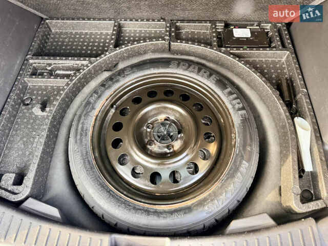 Черный Форд Эскейп, объемом двигателя 1.5 л и пробегом 143 тыс. км за 12999 $, фото 64 на Automoto.ua