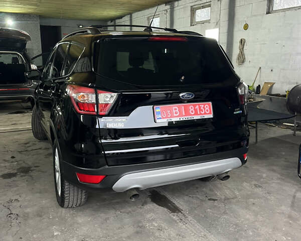Черный Форд Эскейп, объемом двигателя 1.5 л и пробегом 170 тыс. км за 11200 $, фото 4 на Automoto.ua