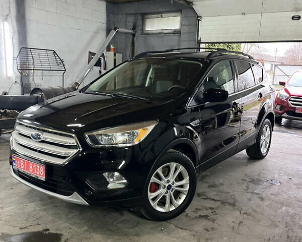 Черный Форд Эскейп, объемом двигателя 1.5 л и пробегом 170 тыс. км за 11200 $, фото 1 на Automoto.ua