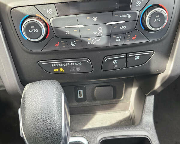 Черный Форд Эскейп, объемом двигателя 1.5 л и пробегом 79 тыс. км за 12200 $, фото 25 на Automoto.ua