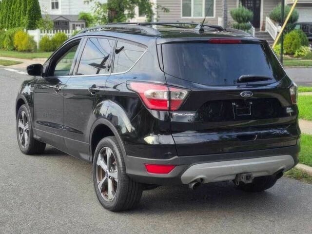 Форд Ескейп 2018 у Хмельницькому на Automoto.ua Чорний Форд Ескейп, об'ємом двигуна 1.5 л та пробігом 32 тис. км за 5400 $, фото 3 на Automoto.ua