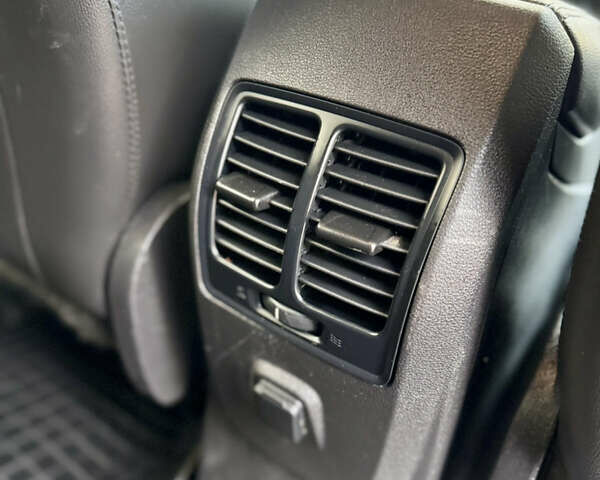 Черный Форд Эскейп, объемом двигателя 1.5 л и пробегом 143 тыс. км за 12999 $, фото 48 на Automoto.ua