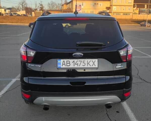 Черный Форд Эскейп, объемом двигателя 1.5 л и пробегом 119 тыс. км за 14500 $, фото 5 на Automoto.ua