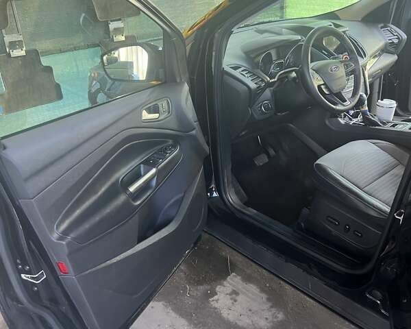 Черный Форд Эскейп, объемом двигателя 1.5 л и пробегом 90 тыс. км за 14000 $, фото 10 на Automoto.ua