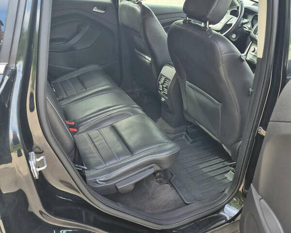 Черный Форд Эскейп, объемом двигателя 1.5 л и пробегом 191 тыс. км за 10000 $, фото 6 на Automoto.ua