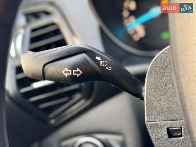 Черный Форд Эскейп, объемом двигателя 1.5 л и пробегом 143 тыс. км за 12999 $, фото 52 на Automoto.ua