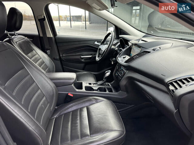 Черный Форд Эскейп, объемом двигателя 1.5 л и пробегом 142 тыс. км за 12990 $, фото 61 на Automoto.ua