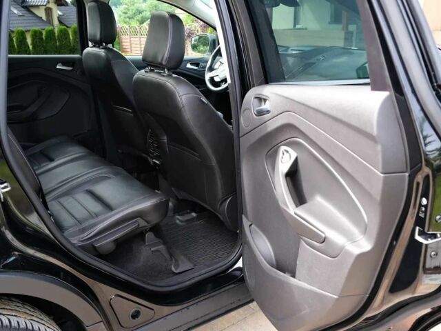 Черный Форд Эскейп, объемом двигателя 2 л и пробегом 89 тыс. км за 9000 $, фото 6 на Automoto.ua