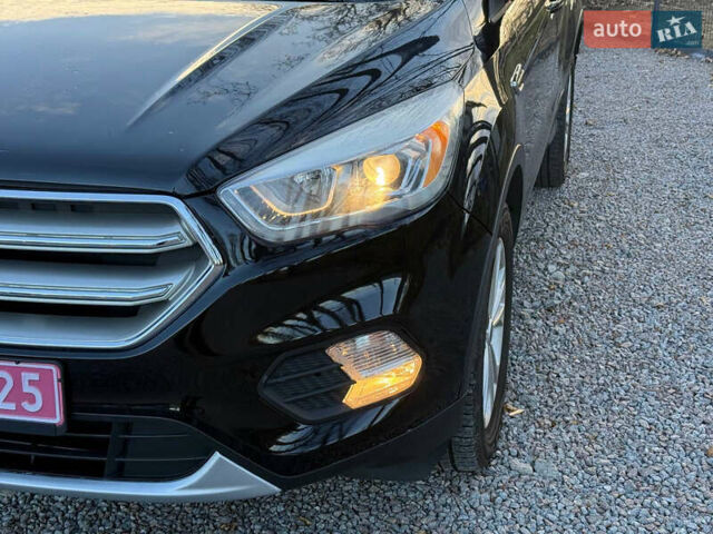 Черный Форд Эскейп, объемом двигателя 1.5 л и пробегом 147 тыс. км за 12600 $, фото 26 на Automoto.ua