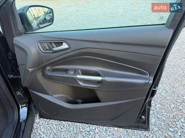 Черный Форд Эскейп, объемом двигателя 1.5 л и пробегом 147 тыс. км за 12600 $, фото 60 на Automoto.ua