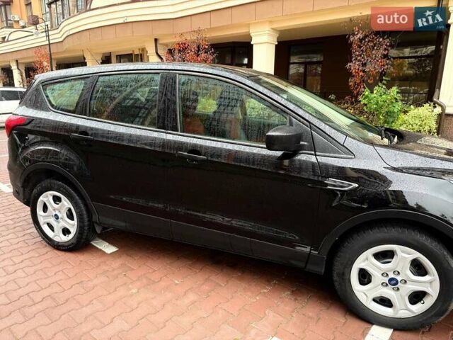 Чорний Форд Ескейп, об'ємом двигуна 2.49 л та пробігом 146 тис. км за 13600 $, фото 2 на Automoto.ua