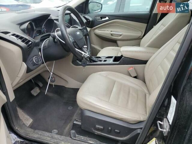 Черный Форд Эскейп, объемом двигателя 2 л и пробегом 105 тыс. км за 2500 $, фото 6 на Automoto.ua
