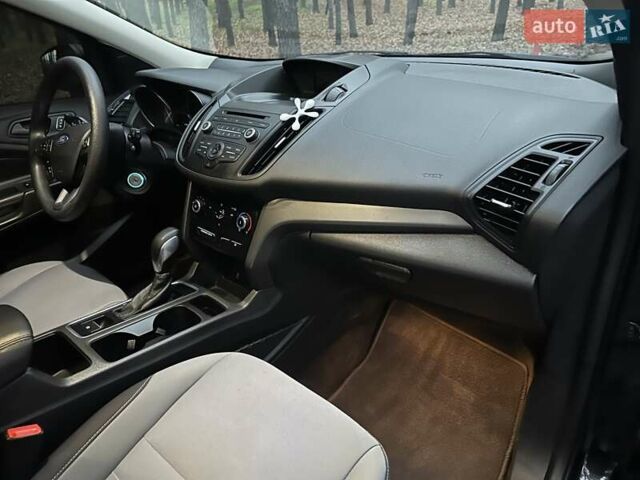 Чорний Форд Ескейп, об'ємом двигуна 2.5 л та пробігом 173 тис. км за 13200 $, фото 8 на Automoto.ua