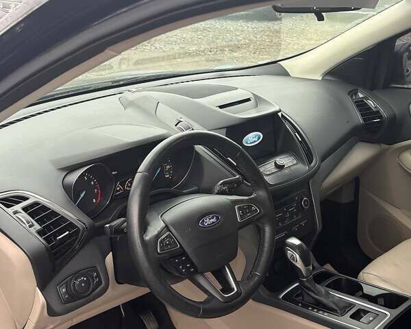 Чорний Форд Ескейп, об'ємом двигуна 1.5 л та пробігом 245 тис. км за 11499 $, фото 15 на Automoto.ua