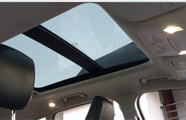 Черный Форд Эскейп, объемом двигателя 2 л и пробегом 98 тыс. км за 8900 $, фото 6 на Automoto.ua