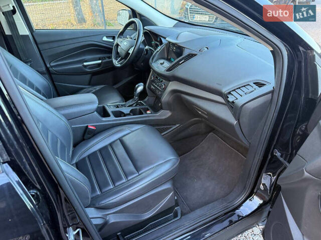 Черный Форд Эскейп, объемом двигателя 1.5 л и пробегом 147 тыс. км за 12600 $, фото 61 на Automoto.ua