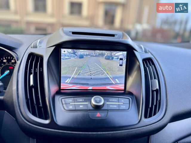 Черный Форд Эскейп, объемом двигателя 1.5 л и пробегом 143 тыс. км за 12999 $, фото 61 на Automoto.ua