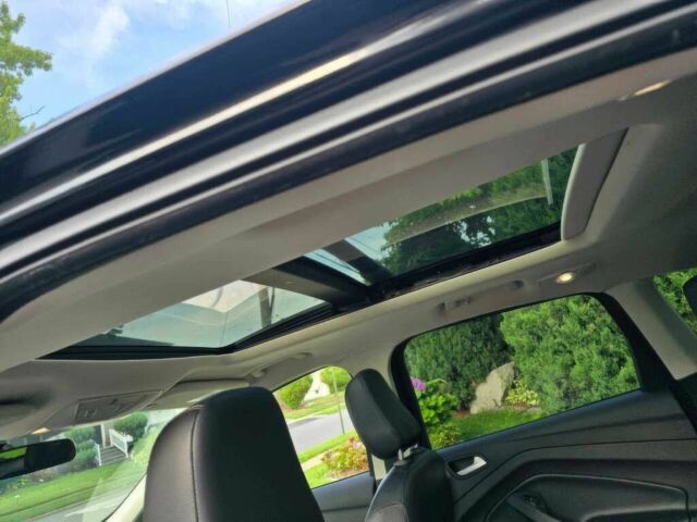 Форд Ескейп 2018 у Львові на Automoto.ua Чорний Форд Ескейп, об'ємом двигуна 1.5 л та пробігом 49 тис. км за 11000 $, фото 8 на Automoto.ua