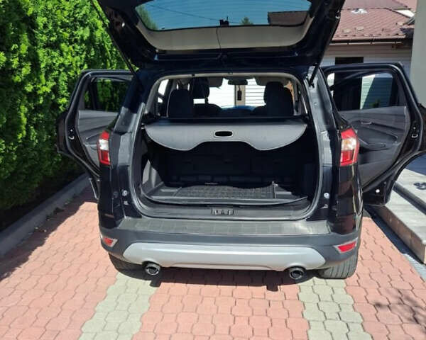 Чорний Форд Ескейп, об'ємом двигуна 1.5 л та пробігом 145 тис. км за 12000 $, фото 4 на Automoto.ua
