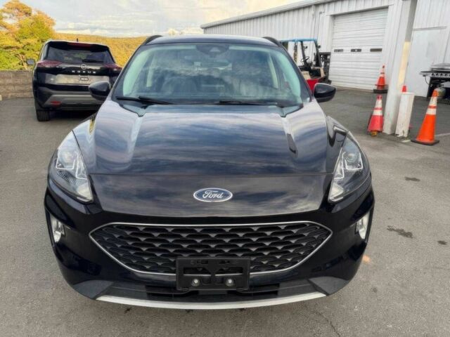 Черный Форд Эскейп, объемом двигателя 2 л и пробегом 40 тыс. км за 7900 $, фото 1 на Automoto.ua