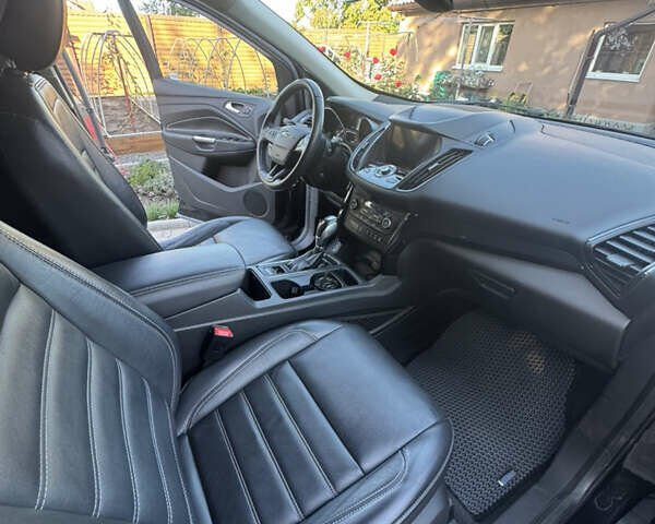 Чорний Форд Ескейп, об'ємом двигуна 2 л та пробігом 76 тис. км за 15900 $, фото 7 на Automoto.ua