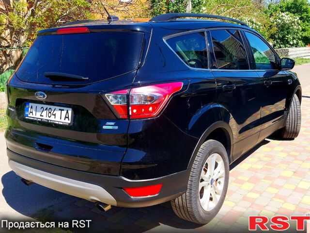 Черный Форд Эскейп, объемом двигателя 1.5 л и пробегом 122 тыс. км за 12350 $, фото 2 на Automoto.ua