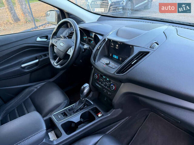 Черный Форд Эскейп, объемом двигателя 1.5 л и пробегом 147 тыс. км за 12600 $, фото 65 на Automoto.ua