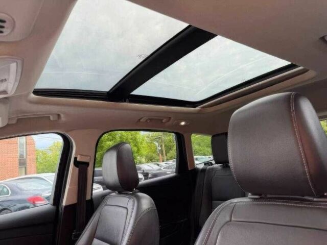 Черный Форд Эскейп, объемом двигателя 2 л и пробегом 99 тыс. км за 3500 $, фото 12 на Automoto.ua