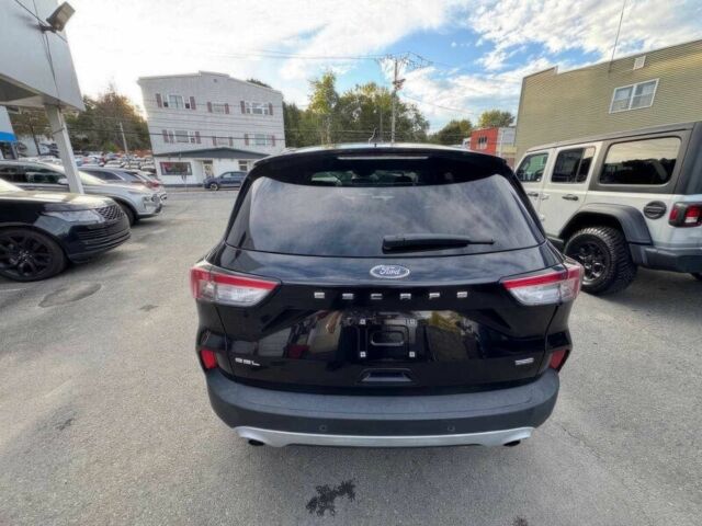 Черный Форд Эскейп, объемом двигателя 2 л и пробегом 40 тыс. км за 7900 $, фото 6 на Automoto.ua