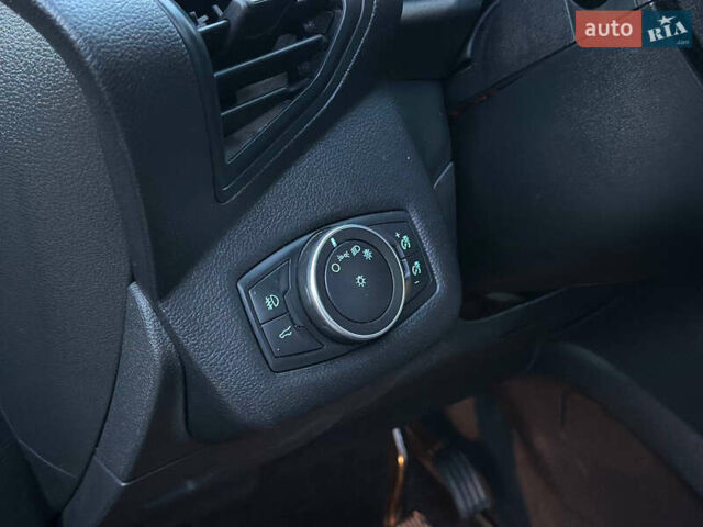 Чорний Форд Ескейп, об'ємом двигуна 1.5 л та пробігом 55 тис. км за 11700 $, фото 12 на Automoto.ua