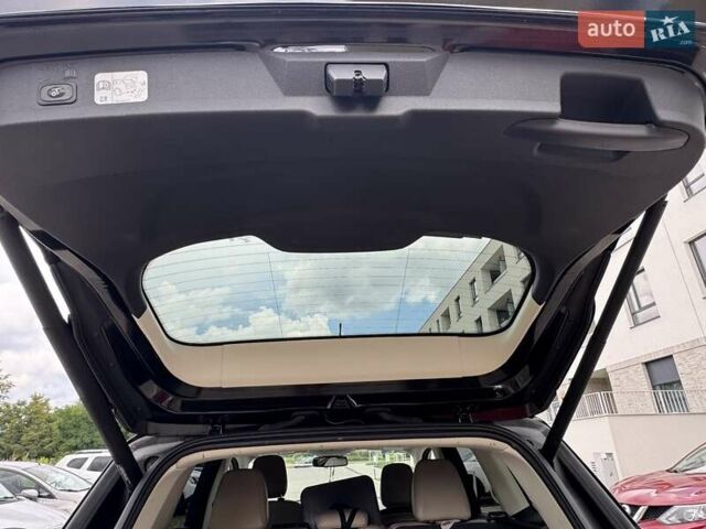 Черный Форд Эскейп, объемом двигателя 2 л и пробегом 91 тыс. км за 15500 $, фото 13 на Automoto.ua