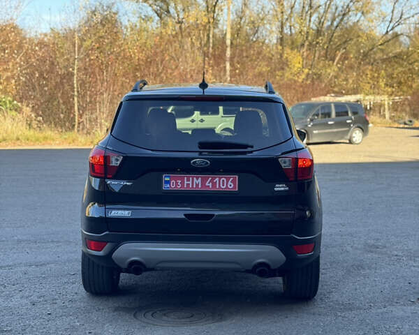 Чорний Форд Ескейп, об'ємом двигуна 1.5 л та пробігом 54 тис. км за 13799 $, фото 5 на Automoto.ua