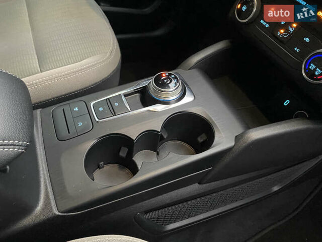 Форд Эскейп 2019 в Киеве на Automoto.ua Черный Форд Эскейп, объемом двигателя 1.5 л и пробегом 184 тыс. км за 16500 $, фото 20 на Automoto.ua