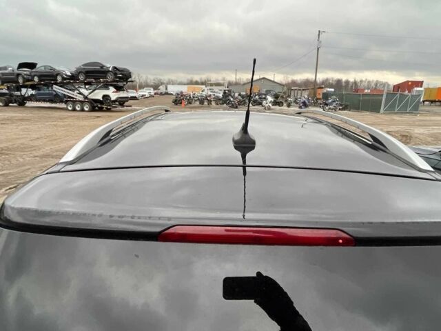 Черный Форд Эскейп, объемом двигателя 2 л и пробегом 115 тыс. км за 9900 $, фото 7 на Automoto.ua