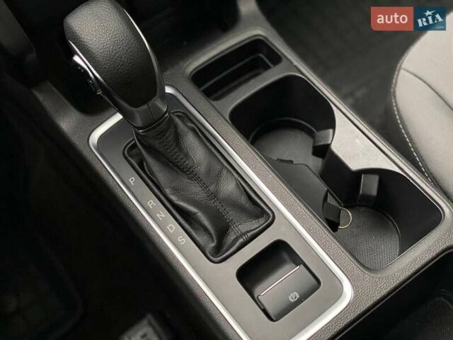 Черный Форд Эскейп, объемом двигателя 2.49 л и пробегом 61 тыс. км за 13490 $, фото 29 на Automoto.ua