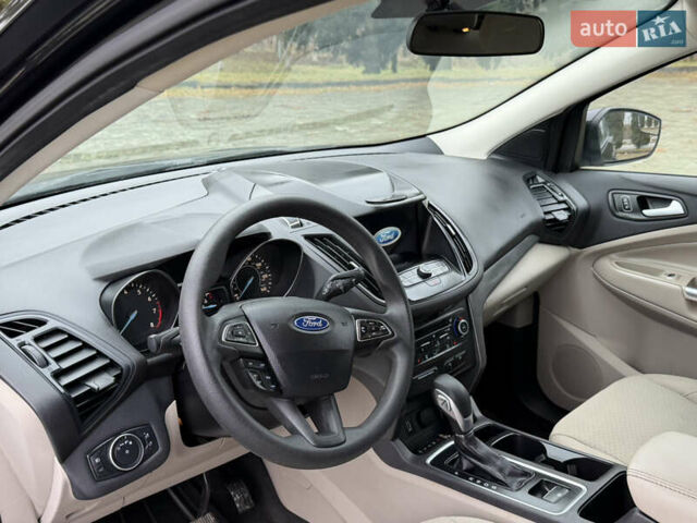 Черный Форд Эскейп, объемом двигателя 1.5 л и пробегом 214 тыс. км за 10000 $, фото 22 на Automoto.ua