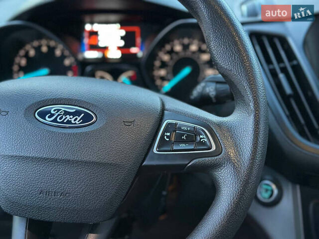 Чорний Форд Ескейп, об'ємом двигуна 1.5 л та пробігом 55 тис. км за 11700 $, фото 18 на Automoto.ua