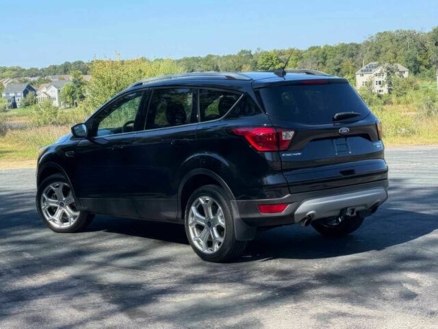 Чорний Форд Ескейп, об'ємом двигуна 2 л та пробігом 37 тис. км за 7900 $, фото 4 на Automoto.ua