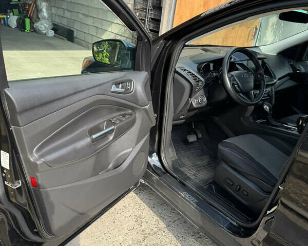 Черный Форд Эскейп, объемом двигателя 1.5 л и пробегом 51 тыс. км за 12000 $, фото 8 на Automoto.ua