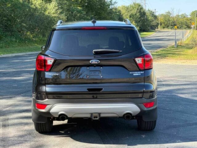 Чорний Форд Ескейп, об'ємом двигуна 2 л та пробігом 37 тис. км за 7900 $, фото 5 на Automoto.ua