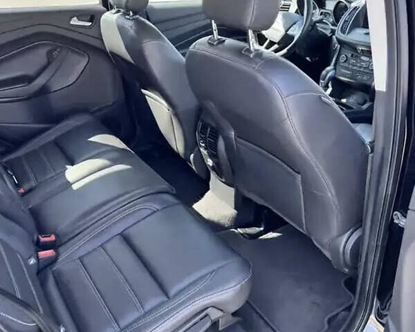 Чорний Форд Ескейп, об'ємом двигуна 1.5 л та пробігом 87 тис. км за 15000 $, фото 4 на Automoto.ua