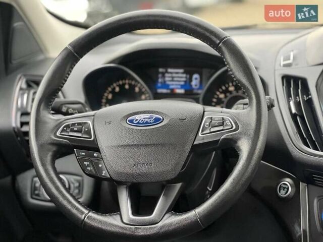 Черный Форд Эскейп, объемом двигателя 2 л и пробегом 137 тыс. км за 14999 $, фото 20 на Automoto.ua