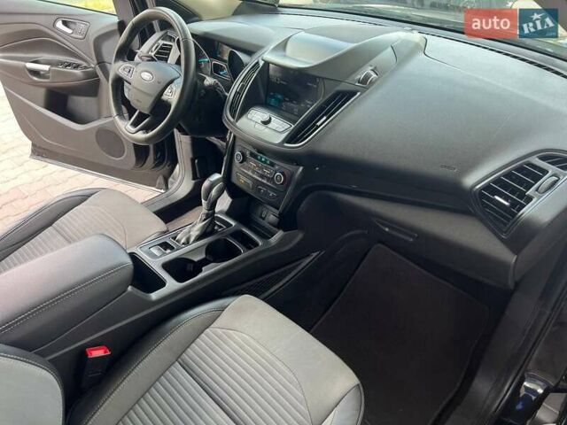 Черный Форд Эскейп, объемом двигателя 1.5 л и пробегом 84 тыс. км за 13900 $, фото 20 на Automoto.ua