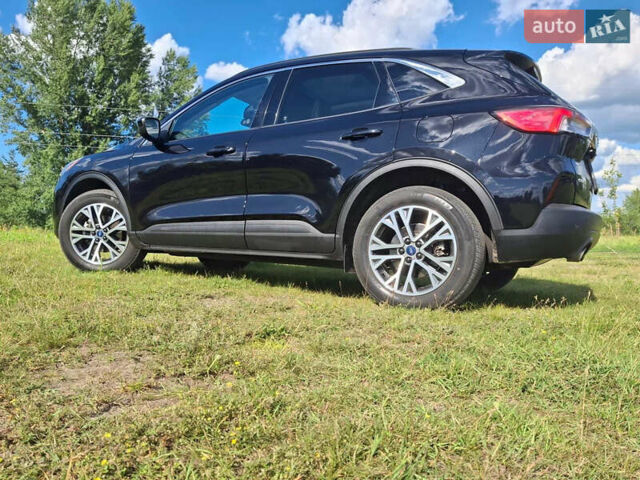 Чорний Форд Ескейп, об'ємом двигуна 1.5 л та пробігом 58 тис. км за 13800 $, фото 7 на Automoto.ua