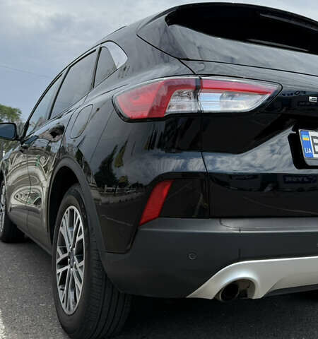 Чорний Форд Ескейп, об'ємом двигуна 1.5 л та пробігом 62 тис. км за 17800 $, фото 2 на Automoto.ua