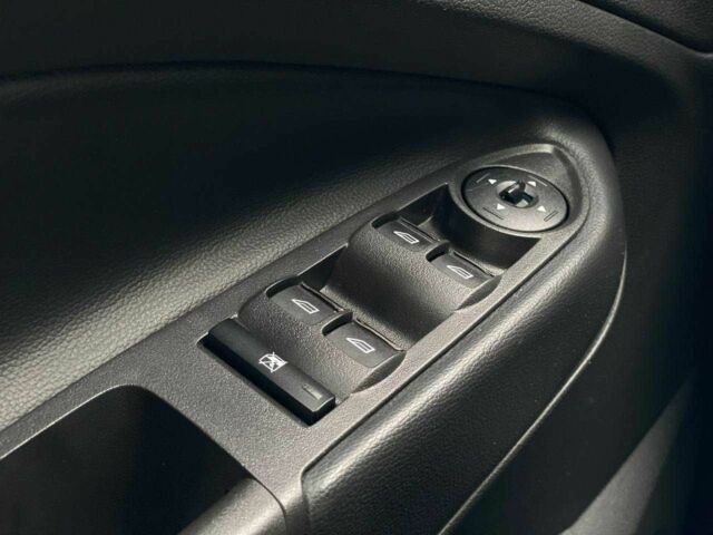 Черный Форд Эскейп, объемом двигателя 2.5 л и пробегом 61 тыс. км за 12990 $, фото 19 на Automoto.ua