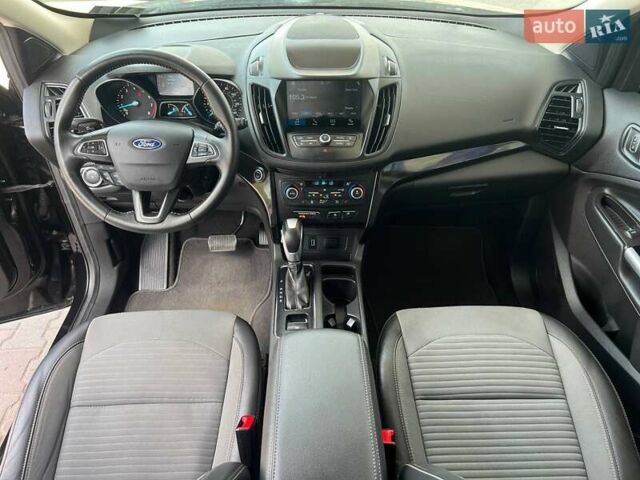 Черный Форд Эскейп, объемом двигателя 1.5 л и пробегом 84 тыс. км за 13900 $, фото 16 на Automoto.ua