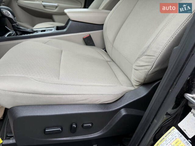 Черный Форд Эскейп, объемом двигателя 1.5 л и пробегом 214 тыс. км за 10000 $, фото 15 на Automoto.ua