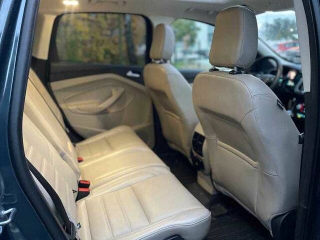 Чорний Форд Ескейп, об'ємом двигуна 1.6 л та пробігом 82 тис. км за 8300 $, фото 7 на Automoto.ua