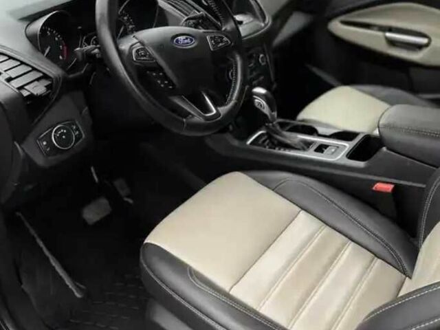 Черный Форд Эскейп, объемом двигателя 1.5 л и пробегом 115 тыс. км за 10200 $, фото 6 на Automoto.ua